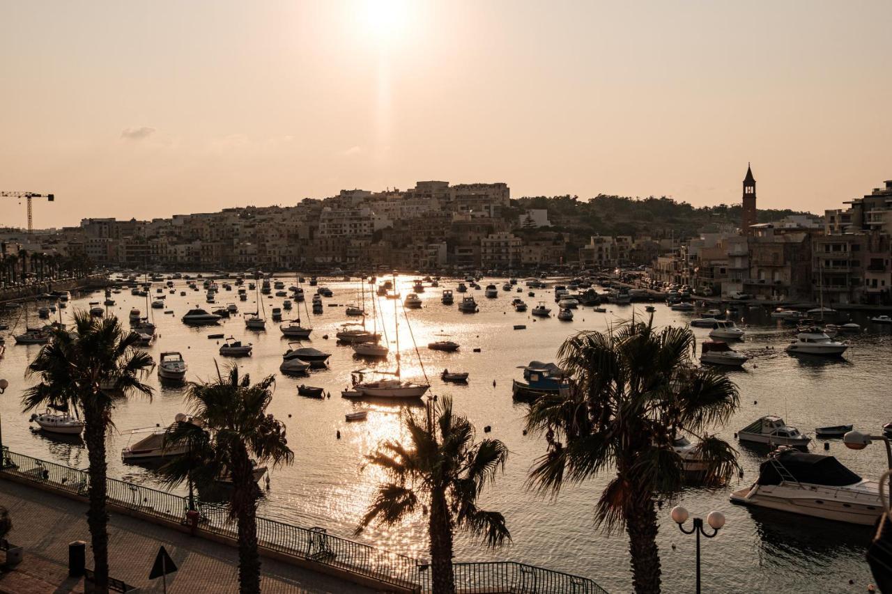 C'est La Vie Guesthouse Marsaskala Extérieur photo